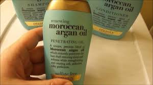 The lovely delicate fragrance and the fantastic promises on. Organix Renewing Moroccan Argan Oil Shampoo Conditioner And Penetrating Oil Review Youtube