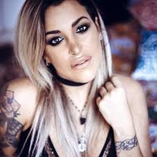 Angie Monasterio (@angiemonasterio)