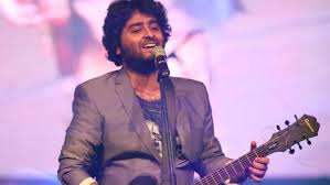 Arijit singh says that if he would ever get a chance to travel back in time, he would love to sing with kishore kumar. What Makes Arijit Singh The Most Popular Singer Today Iwmbuzz