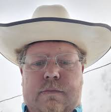 What are the wheels and how to replace center caps?