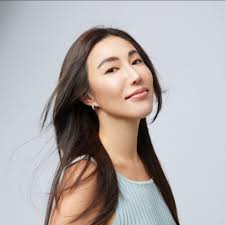 Dr. Lydia is here to address some concerns with our sweet boy Footloose  (AKA Tarheel's Irresistable). As much as we would love to take these  horrendous stacks off of his feet ASAP,