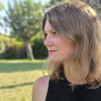 10+ "Julia Barrio" profiles