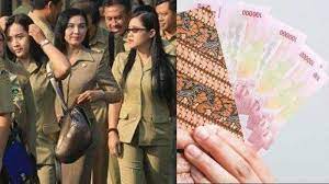 Staf khusus menteri keuangan yustinus prastowo memastikan bahwa proses pembayaran dari gaji ke 13 diperkirakan akan dilakukan pada akhir kuartal iv tahun ini, atau sekitar. Daftar Lengkap Rinci Gaji Ke 13 Pns Pensiunan Cair Bulan Agustus 2020 Tertinggi 5 2 Juta Lumayan Tribunnewsmaker Com