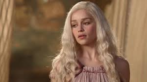 Season 1 was what it was. Game Of Thrones Star Emilia Clarke Uberlebte Zwei Gehirn Operationen Kino De