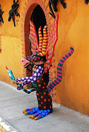 In 1990, pedro linares lópez won the national prize for popular and traditional arts which is the most prestigious award given to artisans by the mexican government. A Large Alebrije Placed Outside A Shop Alebrijes Artesania Mexicana Mexico Colores