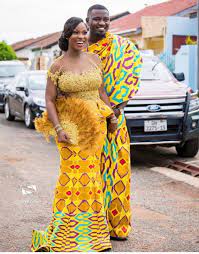Ghanaian Kente Bridal Ideas For Traditional African Weddings Mammypi African Traditional Dresses African Attire Kente Styles