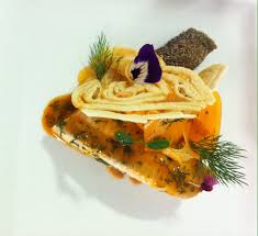 Filet De Sole Aux Legumes Arlettes De Fenouil Et Emulsion De Jus De Carotte Http Gastronomicom Fr Food Dishes Cooking French Cooking