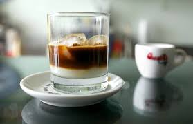 Ecco la creazione della bartender patrizia bevilacqua. La Tradizione Del Caffe Con Ghiaccio In Italia E Nel Mondo Storia Consumo Varianti Gambero Rosso