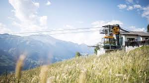 5,446 likes · 1 talking about this · 2,516 were here. Taser Seilbahn Seilbahn Ober Meran Familienalm Taser