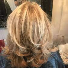 70 Gorgeous Short Hairstyles Trends Ideas For Women Over 50 In 2021 Medium Hair Styles For Women Hair Styles Medium Length Hair Styles