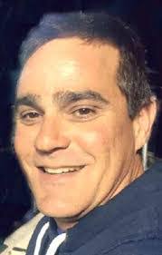 Kelly Crowl's Instagram, Twitter & Facebook