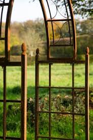 Kuheiga Rosenbogen Metall Munchen Breite Ca 130 Cm Rost Rankbogen Amazon De Garten Rosenbogen Metall Rosenbogen Bogen