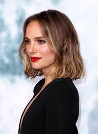 Tradizionalmente, il french bob anni venti si abbina a una piega capelli liscia. Capelli A Caschetto Il Taglio Giusto Dai 20 Agli Over 50 Anni Vogue Vogue Italia