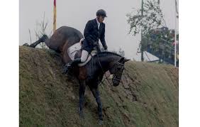 Ben maher trapte vanmiddag af met een overwinning in de bunn leisure trophy van hickstead. Hickstead Derby Bank How Not To Do It Horse Hound
