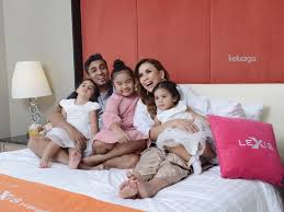 Maybe you would like to learn more about one of these? Orang Tengok Dalam Tv Jenis Loud Tapi Di Rumah Saya Lebih Soft Azad Eira Dedah Didik Anak Ikut Acuan Ibu Bapa Keluarga