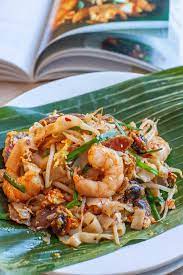 Char kway teow is the most popular dish of singapore, but it actually starts from malaysia but singaporeans char kway teo is actually noodles in our english language, so the main ingredient of char kway teow is rice and fish sauce. Penang Fried Flat Noodles Char Kuey Teow Rasa Malaysia