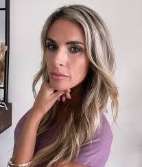 Kristen Dorr's Instagram, Twitter & Facebook