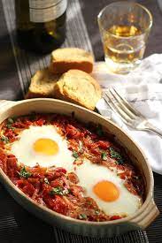 Eggs Baked In Spicy Tomato Sauce Recipe Greek Recipes Greek Cooking Greek Breakfast