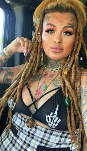 Dyeing dreadlocks blue black color