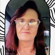 Shannon Palacios's Instagram, Twitter & Facebook