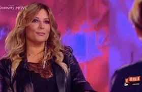 E se la prende con la sorella di belen, cecilia rodriguez, attribuendole un bel 3 in pagella (compreso il suo compagno dsnudo brice martinet). Tommaso Zorzi La Critica A Gamba Tesa Di Selvaggia Lucarelli