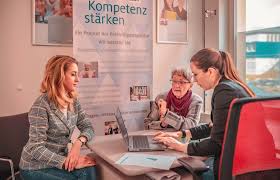 Projekt „Digitale Kompetenz stärken“ unterstützt Senioren seit einem Jahr