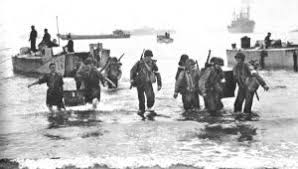 Parmi les habitants, il y a nos ambassadeurs qui partagent leurs bons plans, leurs passions et couvre le continent d'est en ouest et du nord au sud. Insigne Du Debarquement En Afrique Du Nord Us Militaria Collection