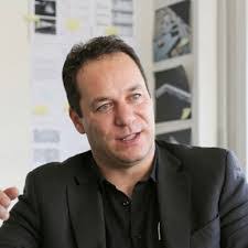 Emmanuel Rey's Instagram, Twitter & Facebook