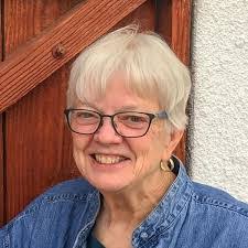 Linda Piotrowski's Instagram, Twitter & Facebook