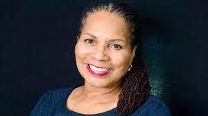 Deborah Peoples's Instagram, Twitter & Facebook