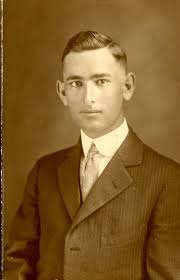 Guide to the Pauline Burdeshaw Papers, 1917-1975