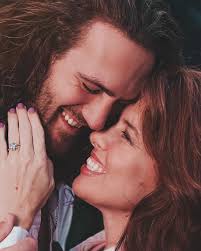 𝐾𝑖𝑚𝑏𝑒𝑟𝑙𝑦 𝐻𝑖𝑙𝑙