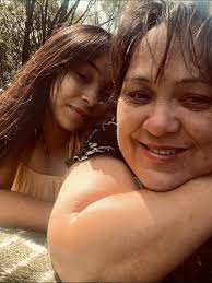 os dias sem a senhora são como dias de chuvas, chatos, entediantes, sem  graça e sem qualquer tipo de motivação, já brigamos tantas vezes, e cada  dia que passa eu me arrependo por cada palavra que já ...