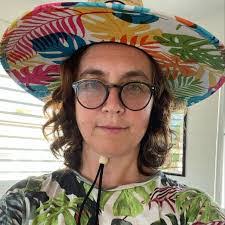 Kate Carr's Instagram, Twitter & Facebook