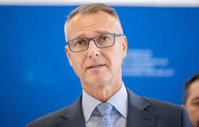 Raši mení informatizáciu, majme sa na pozore!