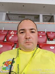 резервирана" СПОДЕЛЯНЕТО Е БЕЗПЛАТНО! 🙏🌟 Сирма е купена или подарена за  пинчер, който е пораснал повече от очакваното и изхвърлен като дефектна  стока... Стока с душа и сърце, обречена на жестока смърт