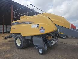 Challenger LB34 Baler