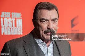 Brian Spies and Abigail Hawk attend "Jess Stone: Lost In Paradise"... News  Photo