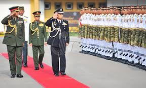 Universiti pertahanan nasional malaysia) adalah sebuah universitas militer yang berlokasi di kamp sungai besi, kuala lumpur, malaysia. Istiadat Konvokesyen Ke 4 Universiti Pertahanan Nasional M Flickr