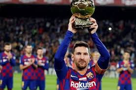 Itu dia sejumlah teknik dasar sepakbola beserta gambar dan penjelasannya. Deretan Pemain Sepak Bola Terbaik Dunia Tahun 2019 Messi Nomor Satu Lagi Sonora Id