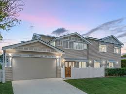 The Must See Homes In Queensland This Weekend Gable Roof Design Carport Designs Garage Design