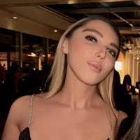 Jennifer Blatt's Instagram, Twitter & Facebook