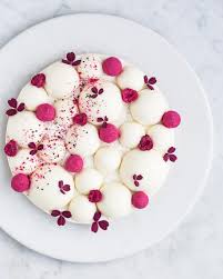 11 1 Mil Curtidas 71 Comentarios Maja Vase Majachocolat No Instagram Christmas Mousse Cake Raspbe Chocolat Cake Mousse Cake Decoration Fancy Desserts