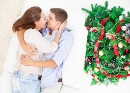 Te intreaba mereu ce crezi despre un anume tip sau altul. 12 Semne Clare Ca Te Iubeste Chiar Daca Nu Ti O Zice Afla Daca Iubitul Tau Are Sentimente Pentru Tine Ele Ro