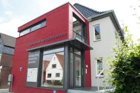Der handel hat sich auf einen kernbereich konzentriert. Skip To Content Impressum Datenschutz Willkommen Start Faire Orte Aktuelles Aktionspartner Unsere Themen Fairer Handel Alle Produktgruppen Und Ihre Siegel Lebensmittel Kleidung Und Textilien Sport Lieferkettengesetz Sdgs Uber Uns