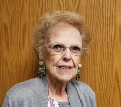 Doris Larsen's Instagram, Twitter & Facebook