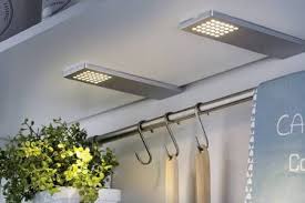 Lichtleiste mit led schrankleuchte aufbauleuchte jetzt.am hängeschrank in der küche angebracht, sieht eine unterbauleuchte nicht nur schick aus, sondern spendet auch sanftes licht beim kochen. Led Unterbauleuchten Led Aufbauleuchten Gunstig Online Kaufen Bei Conrad