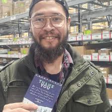 You'll see some extra holiday cheer in your contact lens shipments this  year! Our #momentmakers go the extra mile and are working hard to get  everything out the door so your patients