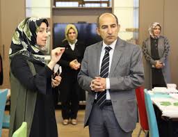 Lisans eğitimini 1992 yılında orta doğu teknik üniversitesi endüstri mühendisliği bölümü'nde, yüksek lisans ve doktora eğitimlerini ise boğaziçi üniversitesi i̇şletme. Yurtdisina En Fazla Kacis Bogazici Nden Diyen Melih Bulu Bogazici Universitesi Ne Rektor Oldu Kronos News Bagimsiz Haber Sitesi