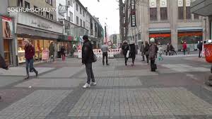In der bochumer innenstadt laden rund 500 individuelle und inhabergeführte geschäfte sowie filialen großer marken zum bochum, ich shop in dir! Entscharfung Einer Saurezunder Bombe Legt Bochumer Innenstadt Lahm